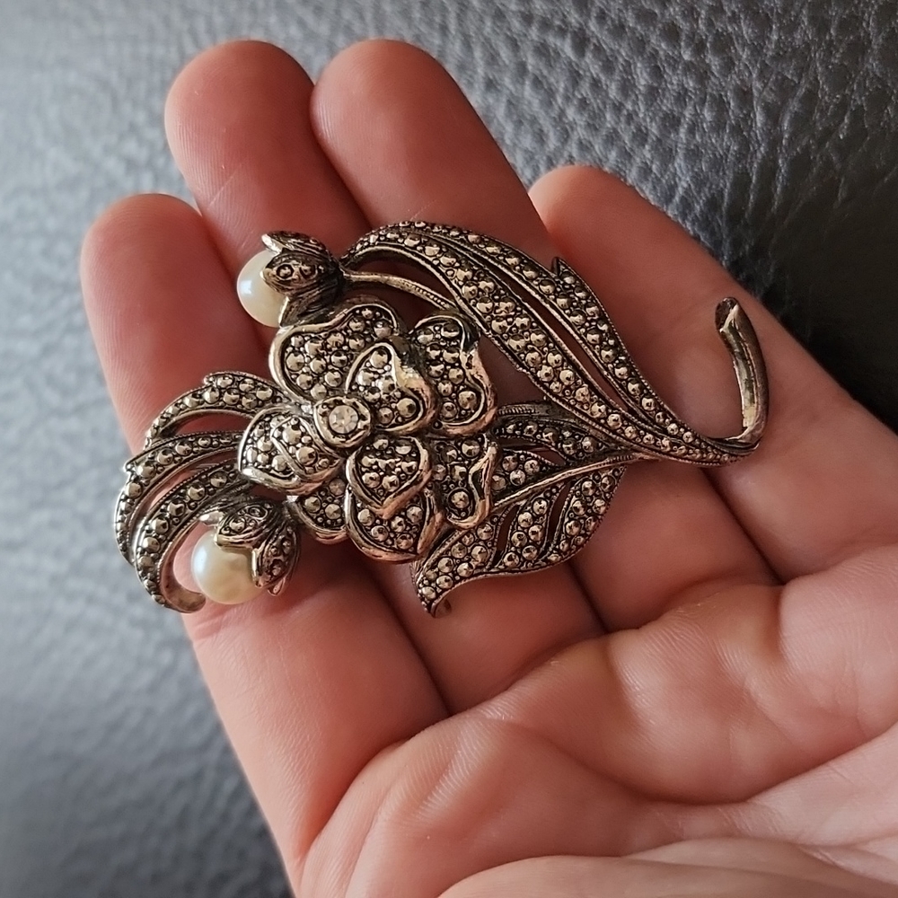 Vtg Kenneth Jay Lane For Avon Brooch - image 4